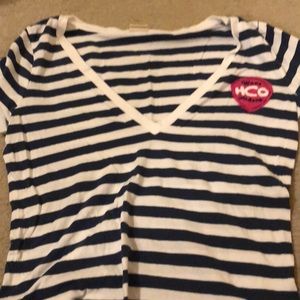 Hollister tee